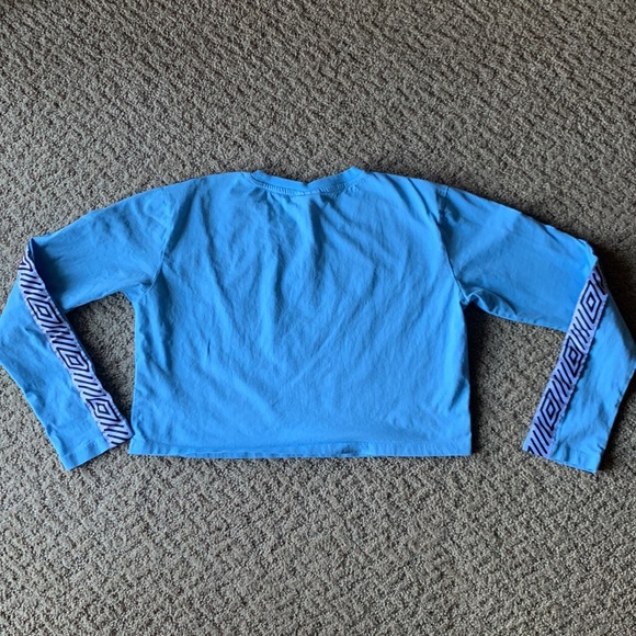 Stylish UMBRO Crop Top - Picture 7 of 11